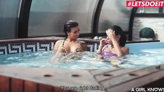 A Bimbo KNOWS