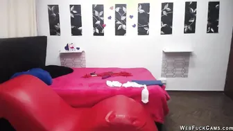 Naked babe all in foam masturbates on webcam