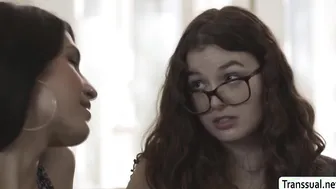 Nerd Geek Leana Lovings fucked by horny shemale