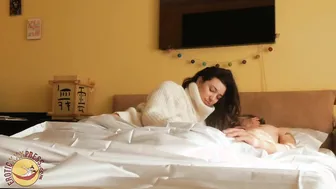 Comfort Porn - you can Lick my Foot while she Licks my