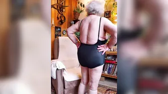 OMAGEIL Very fat and too old grandma and giant boobs