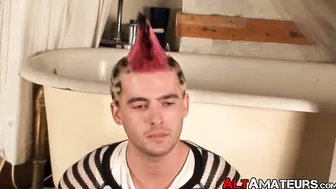 Alt porn video – Punk with Cherokee hair pulling on his hard cock