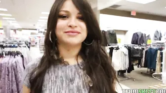 Mall porn video – Colombians Do It Better