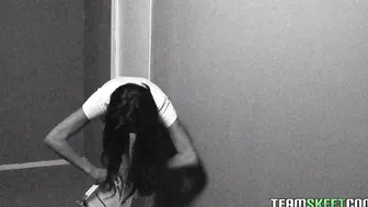 Hot MILF Teaches Young Guy How To Please A Woman