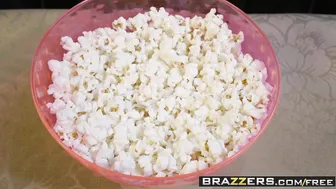 Starring porn video – Brazzers Exxtra - Trick And Treat scene starring Zoey Monroe and Michael Vegas
