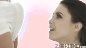 Pretty teen has erotic fuck session with her hung lover