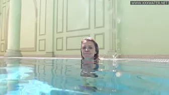 Mary Kalisy shows her hot big ass underwater