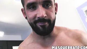 Yummy and well built guy loves testing out fleshlights