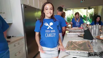 Thanksgiving porn video – Sneaking sex during thanksgiving