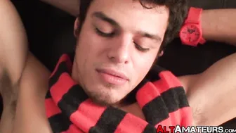 Alternative amateur sucks big hard dick and licks ass