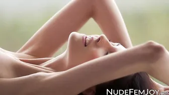 Brunette babe Sade Mare solo erotic shaved pussy teasing
