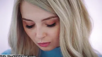 She finally has a reason to be gaped at work 4