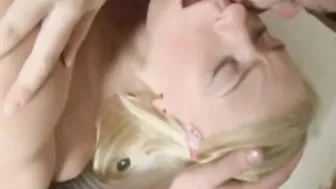 Moscow cutie likes the feeling of being fucked in her ass
