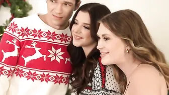 Lindsay Lee wants a blended family photo shoot with Jayden Marcos and Jade Maris. She