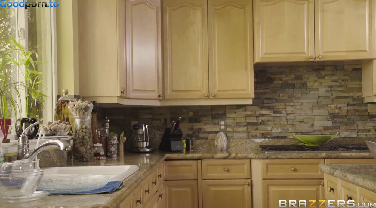 Stepmoms Spring Cleaning