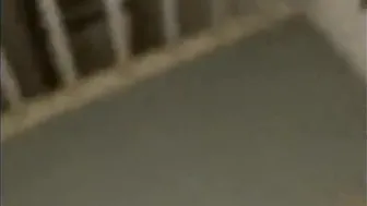 Un mec se fait un travelos