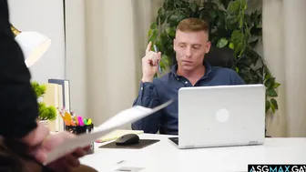 Man I wish I could work in this FREE-USE office