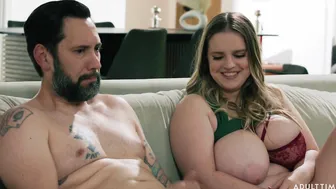 Airbnb porn video – Huge boobs girl play herself at airbnb