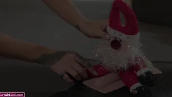 Temple porn video – Chloe Temple  Leana Lovings Play With Christmas Toys 2