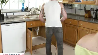 Horny wife having some issues with her plumbing