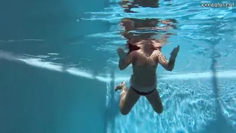 Puzan Bruhova Bae underwater submerged teens