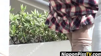 Teenage Peach - Peeing college girl Fetish in Japan Classroom