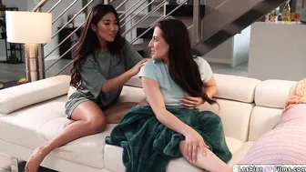 Petite babe pussy licking asian roommate