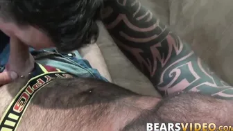 Bears Marc Angelo and Dean Wyatt fucking hard and raw