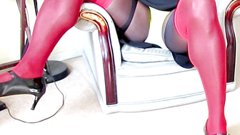 BG70 Red Stockings Upskirt Flasher