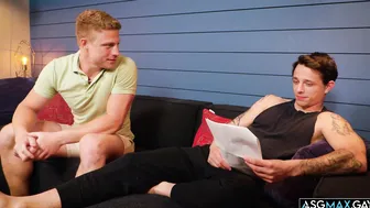 Two roommates having raw gay sex