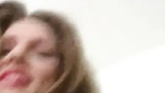 Majesty porn video – Loving the beauty and majesty of this redhead babe blowjob