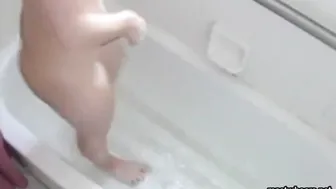 Powerful teen solo orgasm in bath