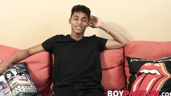 Interviewed porn video – Interviewed black twink Deven Lions shoots massive load