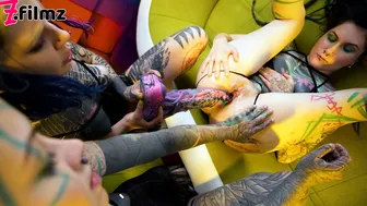 Anuskatzz and Serpienta get their holes gaped