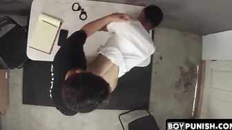 Officer barebacks and fingernails the Latino twink suspect
