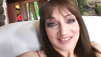 Small-titted Victoria Sin gets fucked in her shaved pussy
