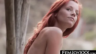 The flawless hips and titties of the pale redhead are displayed