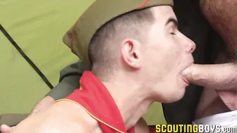 Horny Maxweel gropes scout Hernandez and bangs him