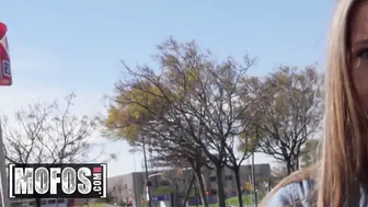 Mofos – Kinuski getting Boned into Outdoor by a Helpful