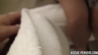 Chambermaid fucks with hotel guest