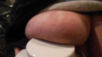 Valérie 115D bbw mature française pesage de ses seins monstrueux