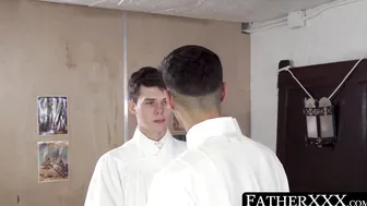 Caress porn video – Strict twink drools on huge dick prior to being rawpounded