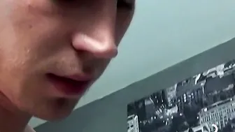 Smoking with my fratbro turns to cock sucking session