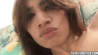 Kinky TS Suyane Dantas sprayed with jizz after bareback