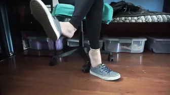kaii shoe dangle