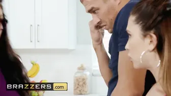 Brazzers - Xander Corvus fucks his sluts friends daughter