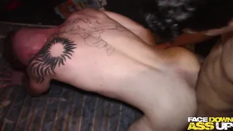 BIG DICK BOTTOM