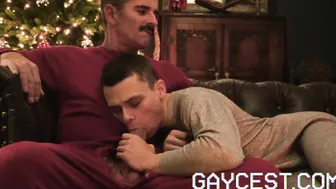 Family Holiday Tradition #3 (Christmas Edition): A Cozy Night In With The Smiths