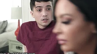 STEPMOM BECAME HIS BEST SEX TEACHER 5