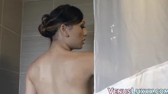 Smoking Hot porn video – Big tits tranny Venus Lux jerks off while washing herself